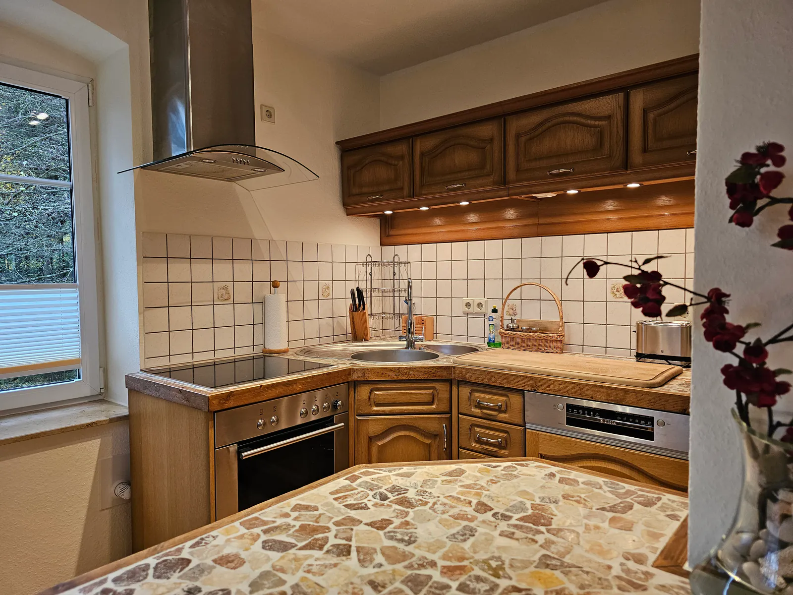Ferienwohnung 1 — Küche mit Spülmaschine