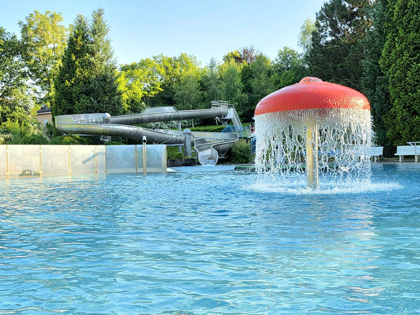 Schwimmbad für Familien in der Nähe der Schwarzmühle